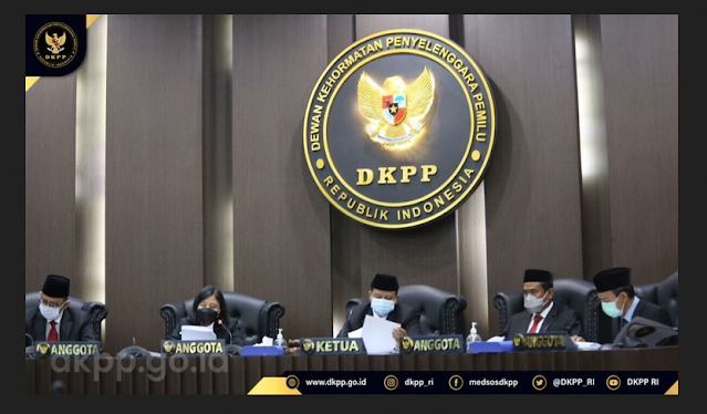 Bawaslu melaporkan KPU ke DKPP terkait dengan dugaan pelanggaran kode etik oleh KPU dalam hal akses Silon